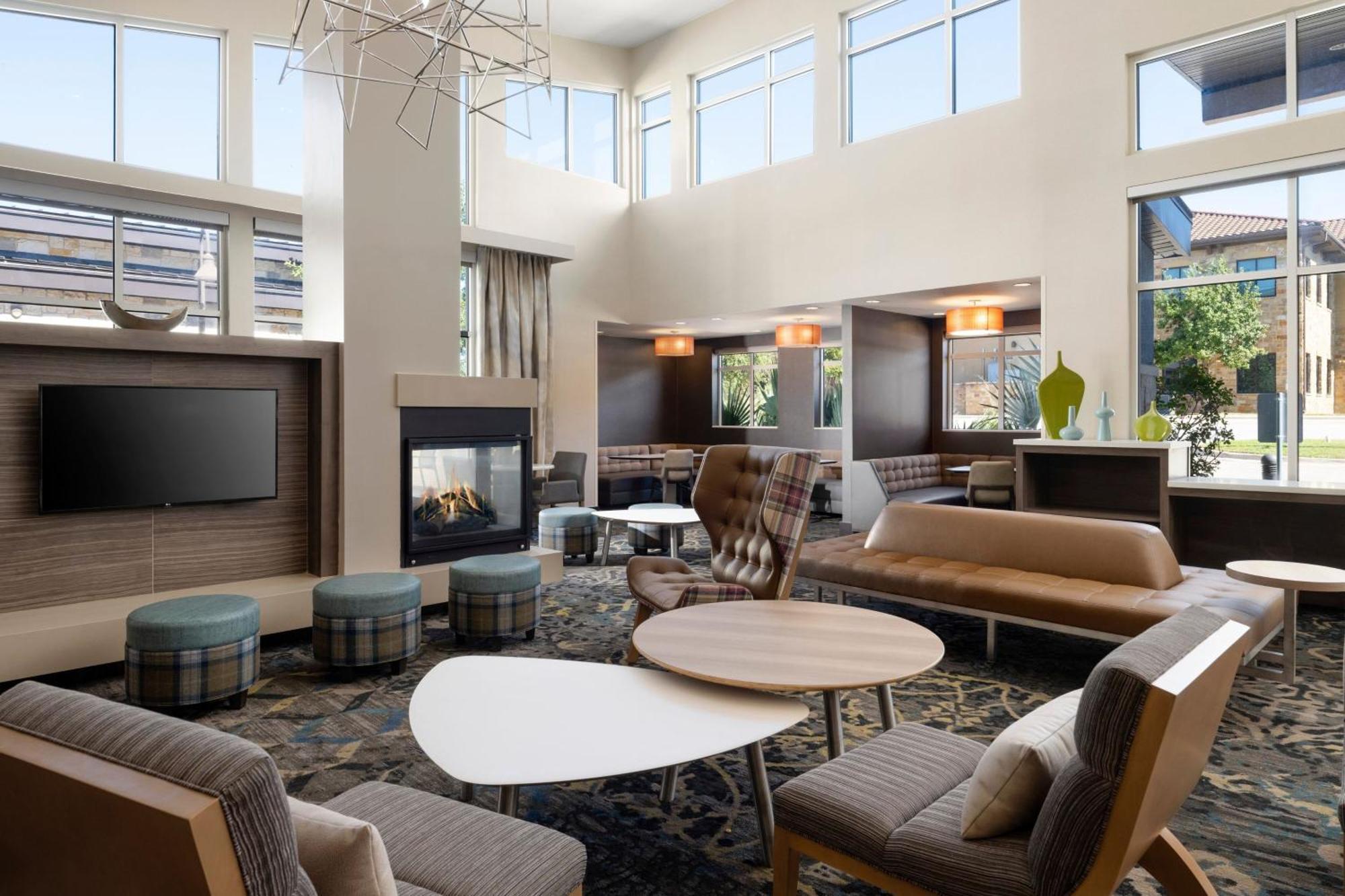 Residence Inn By Marriott Austin Lake Austin/River Place Four Points Eksteriør billede