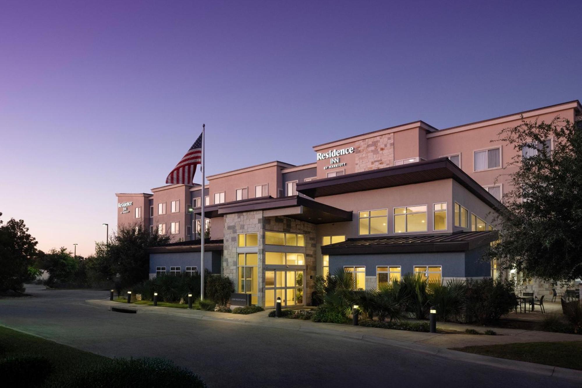 Residence Inn By Marriott Austin Lake Austin/River Place Four Points Eksteriør billede